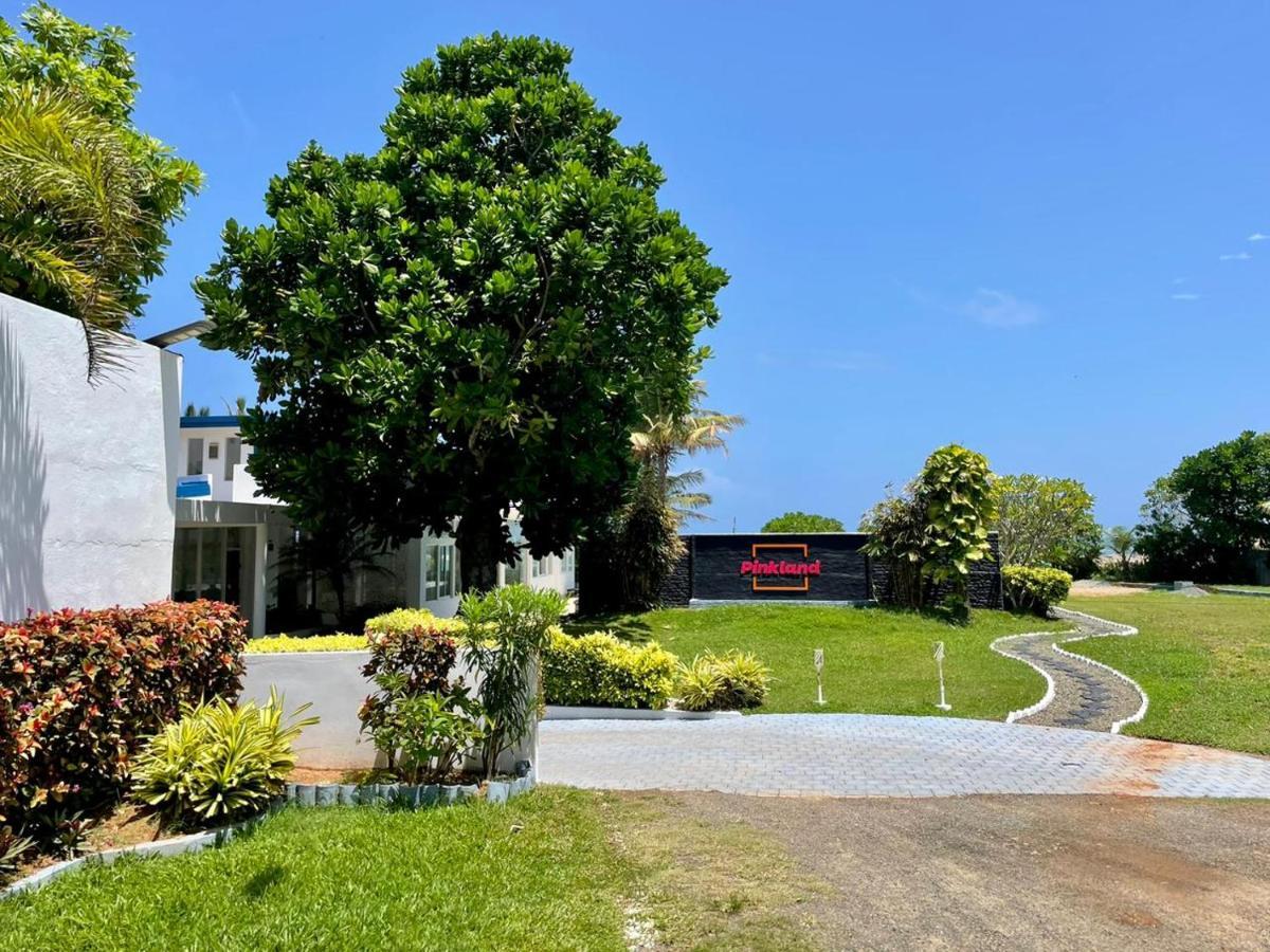 Pink Land Hotel Beruwala Bagian luar foto